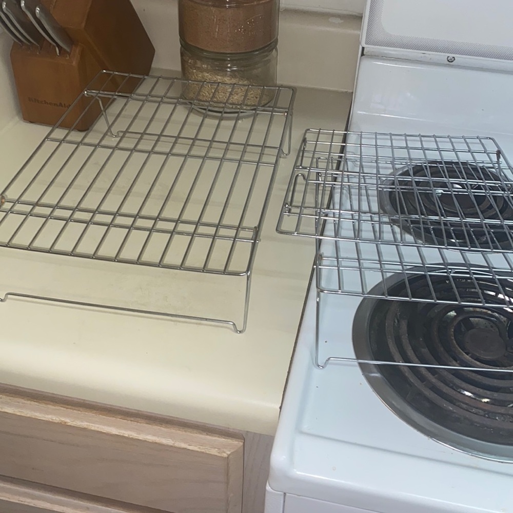 FREE WITH BUNDLE of 2 or more items. Three cookie sheet stands.